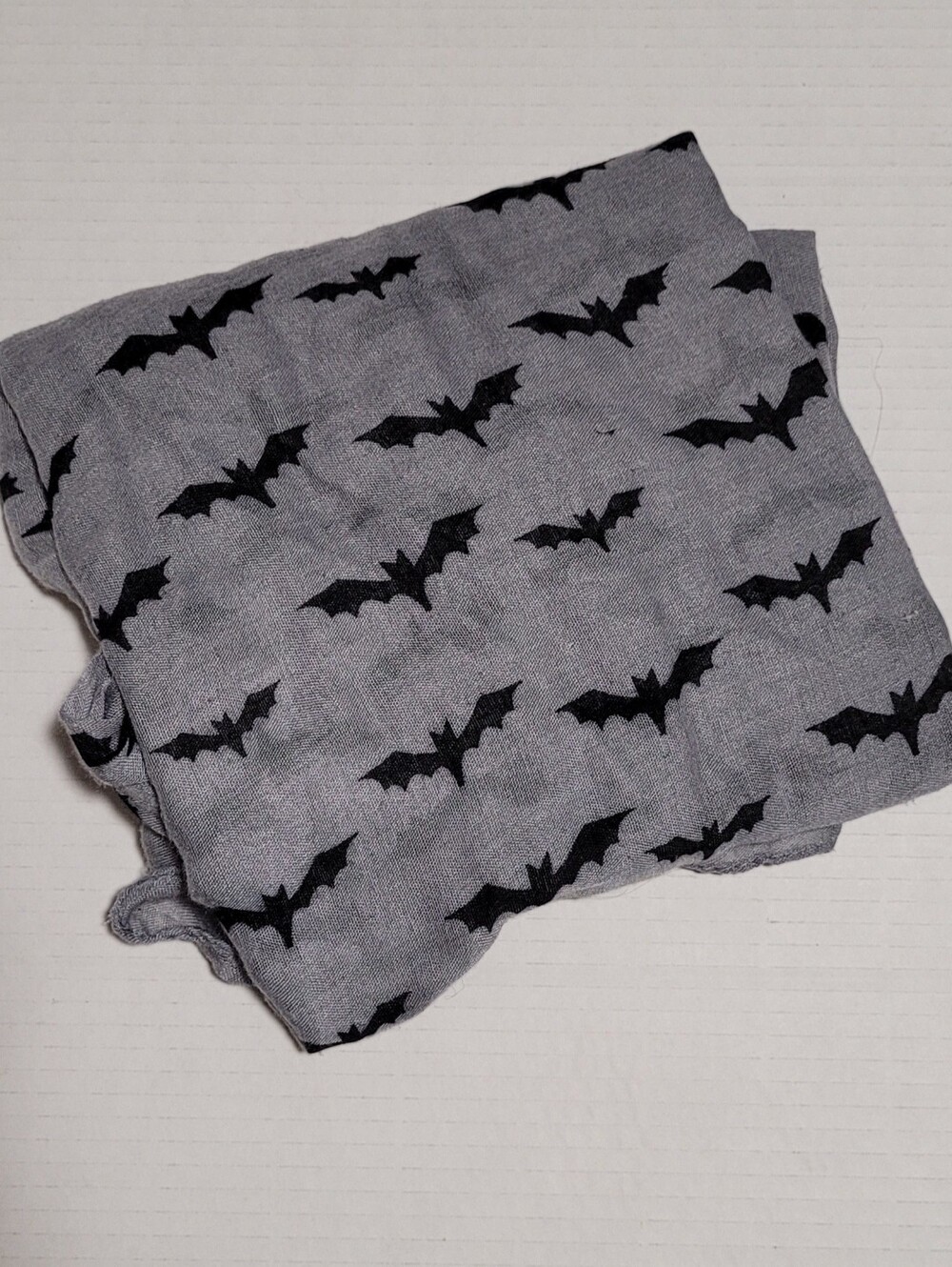 Gray & Black Bat Scarf 🦇